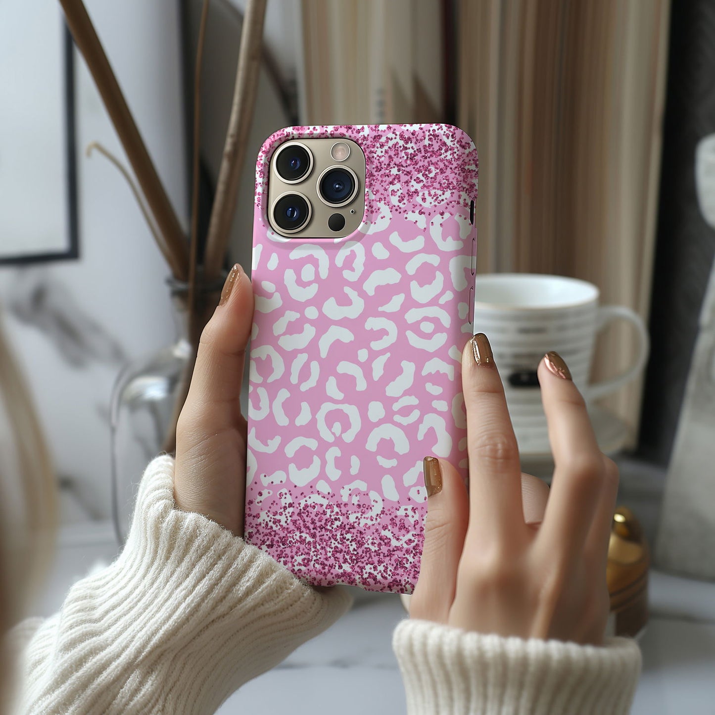 Pink and White Glittery Leopard Print Magsafe iPhone Case - Techy Treasures -
