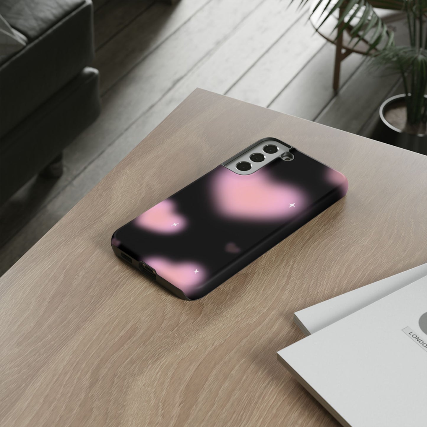 Black and Pink Blurry Heart Phone Case