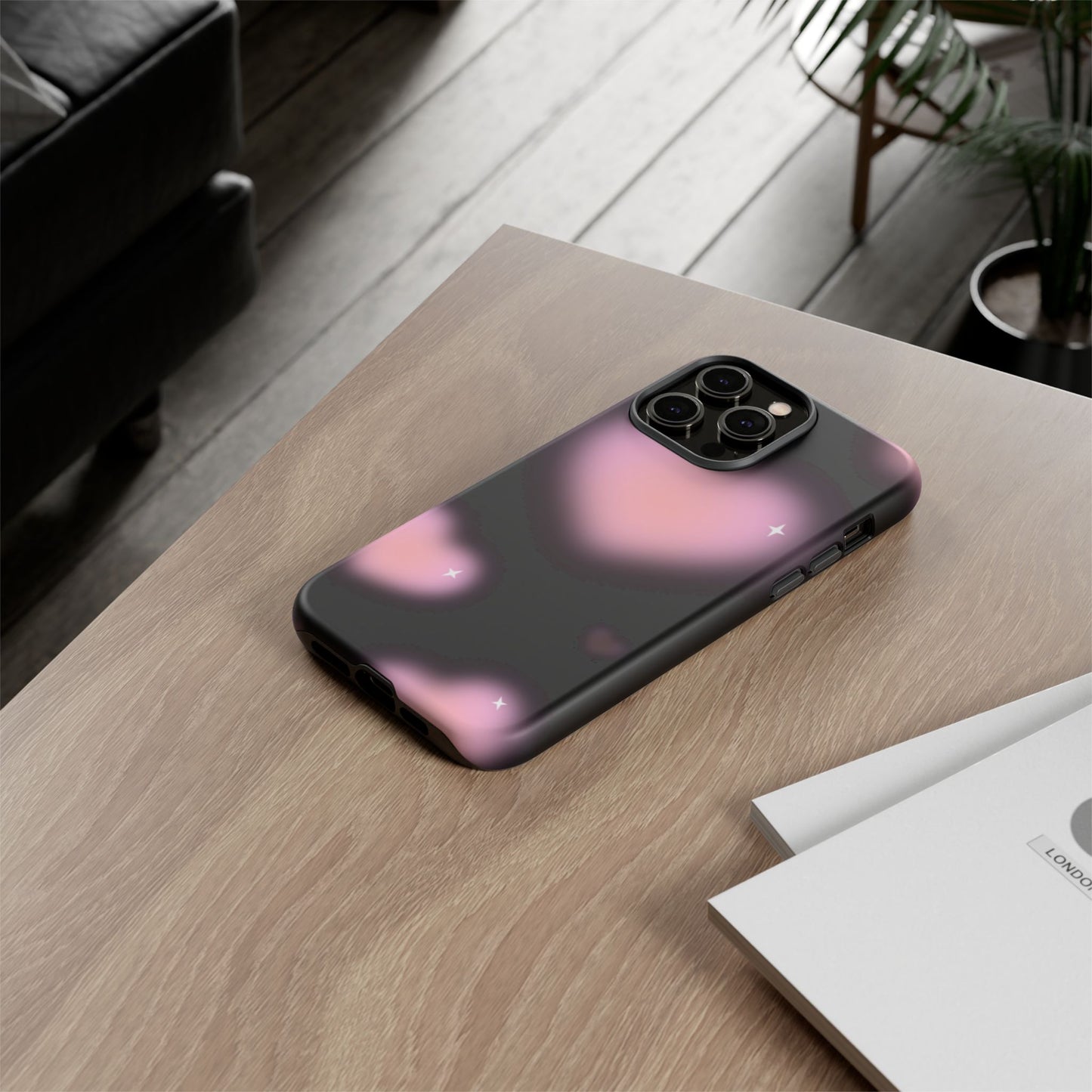 Black and Pink Blurry Heart Phone Case