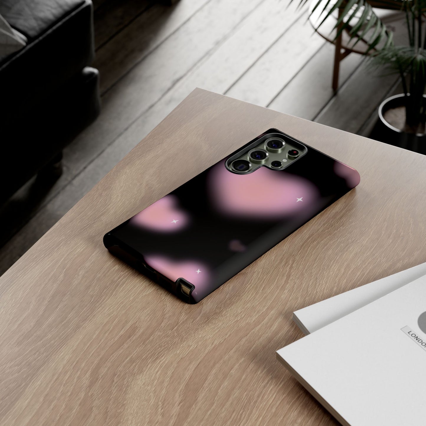 Black and Pink Blurry Heart Phone Case