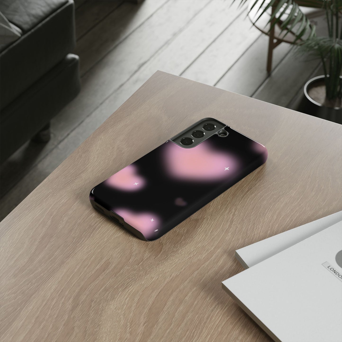 Black and Pink Blurry Heart Phone Case