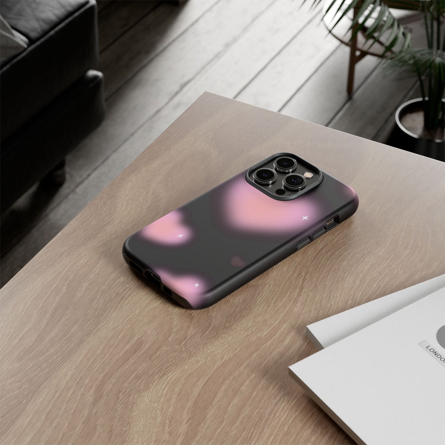 Black and Pink Blurry Heart Phone Case