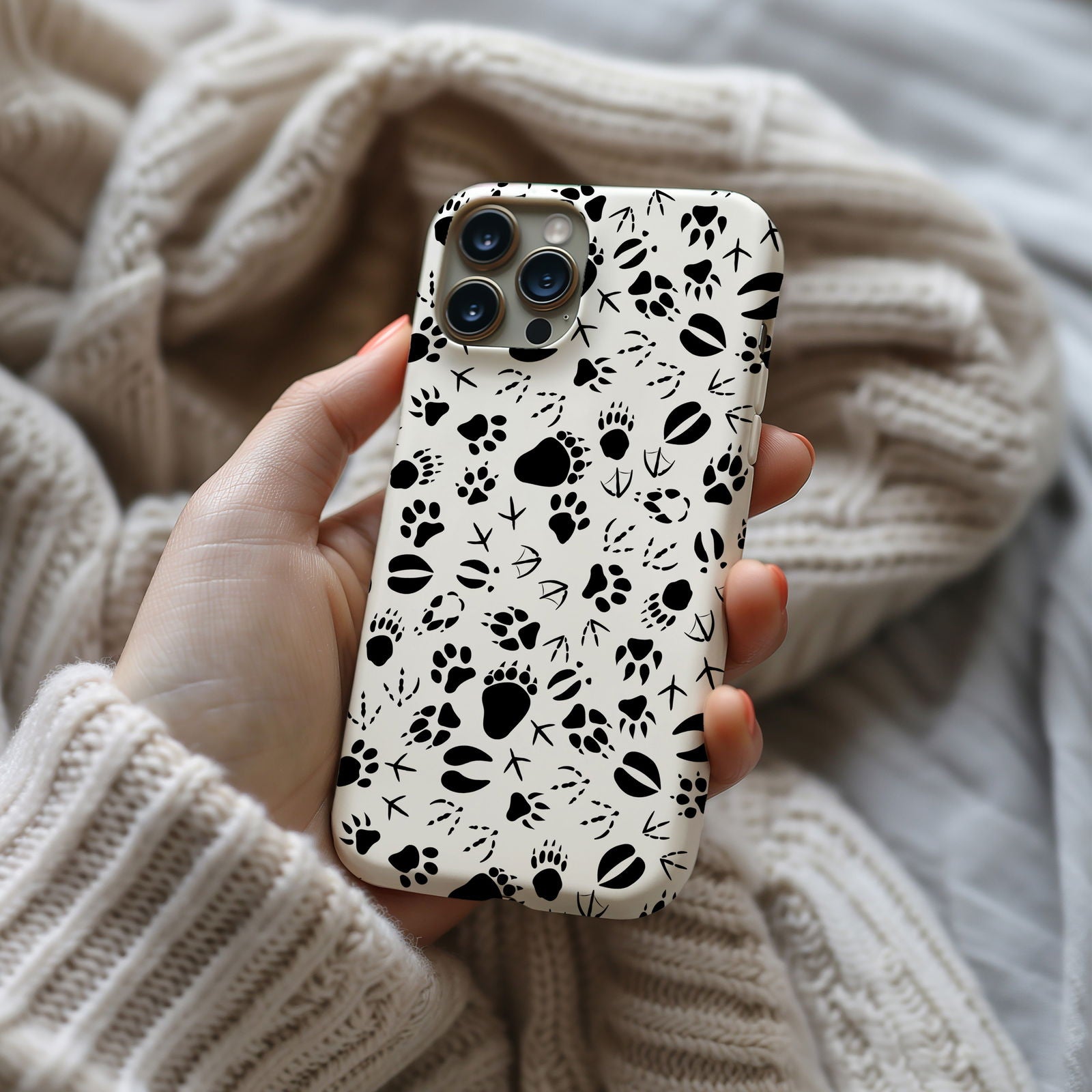Animal Footprints Magsafe iPhone Case - Techy Treasures -  