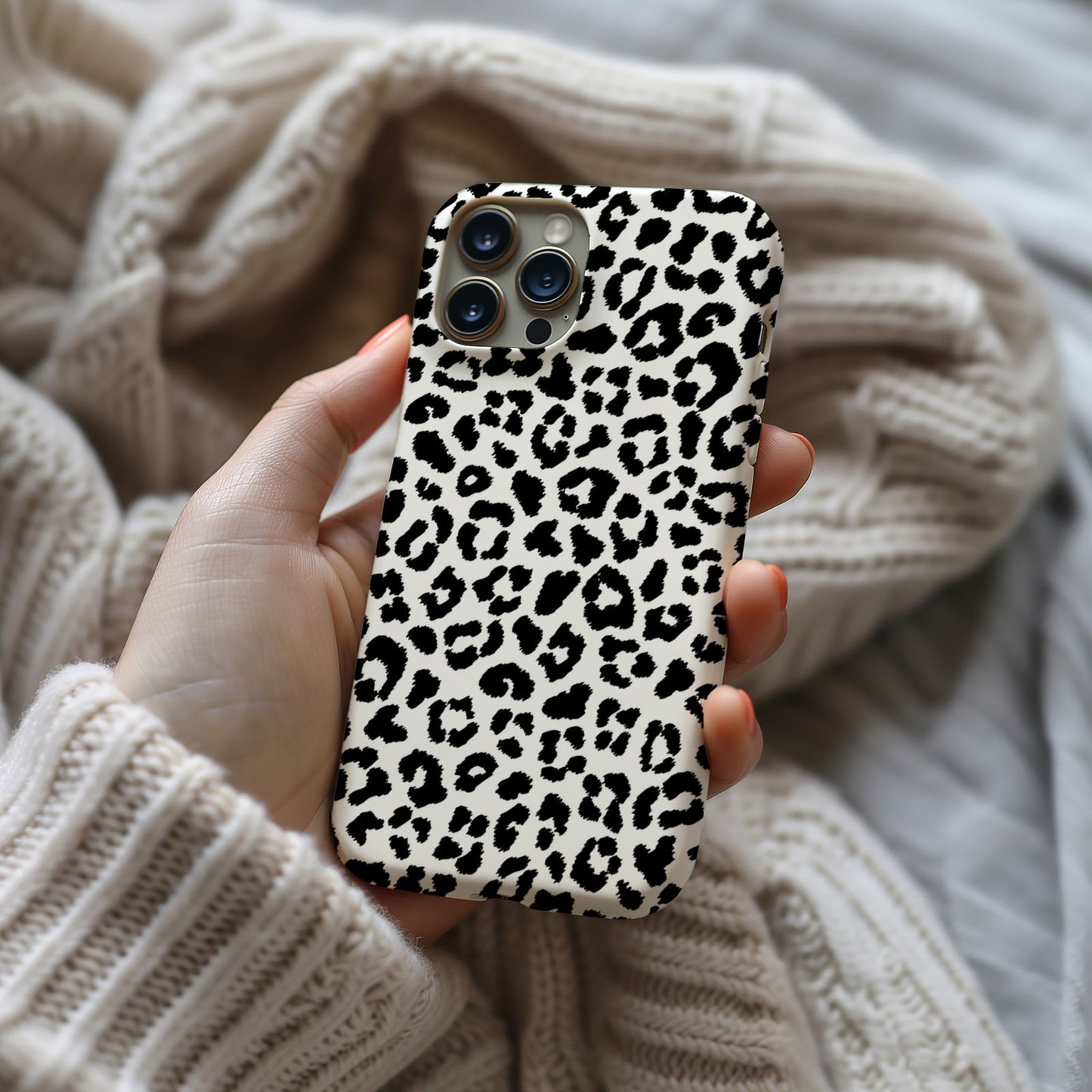 Black and White Leopard Print Magsafe iPhone Case - Techy Treasures -  