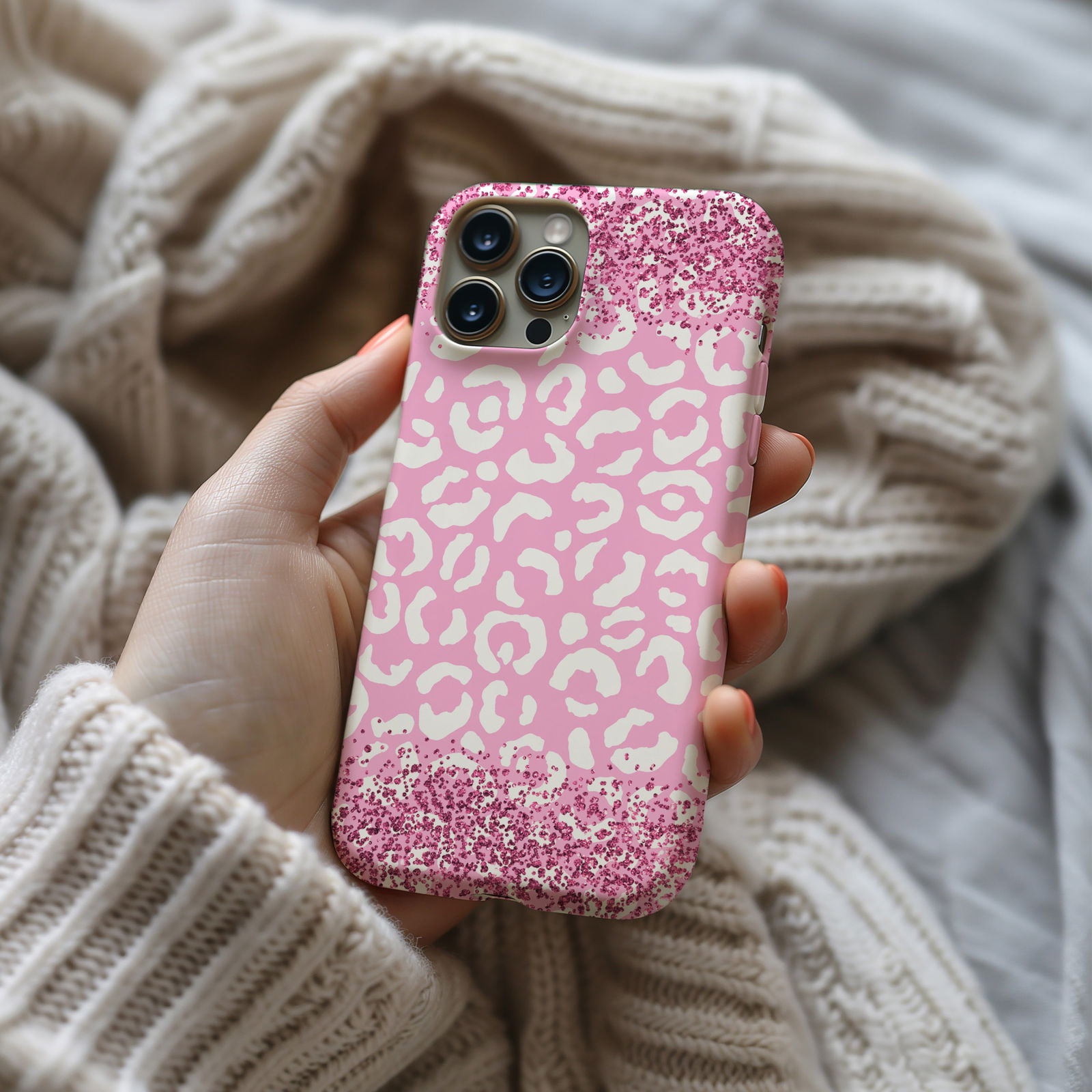Pink and White Glittery Leopard Print Magsafe iPhone Case - Techy Treasures -  