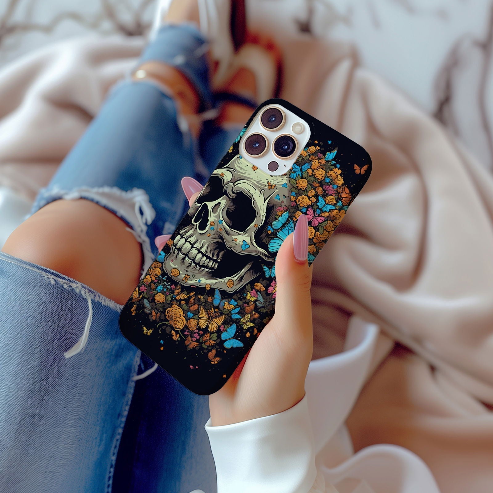 Vibrant Skull Design MagSafe iPhone Case - Techy Treasures -  