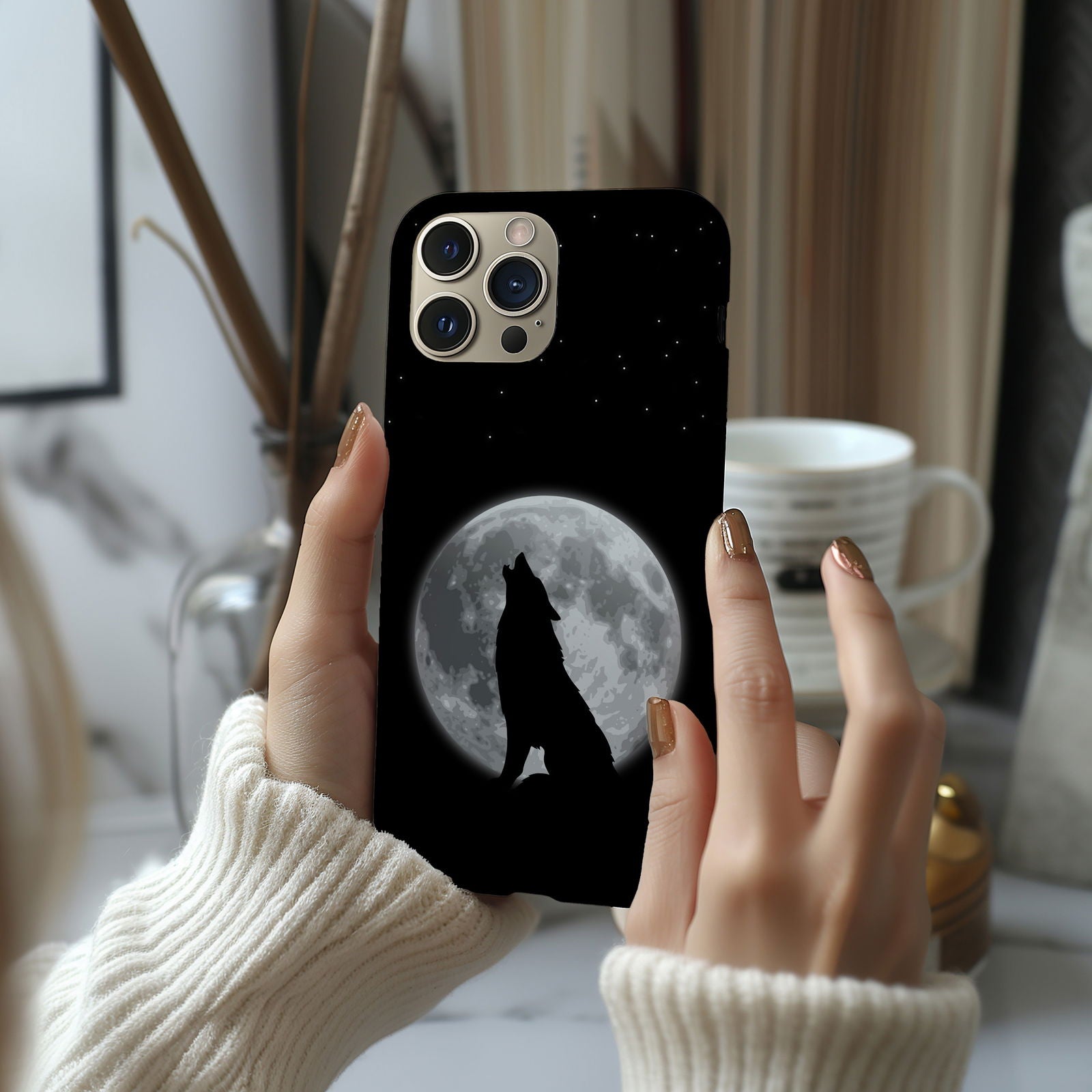 Wolf Moon Magsafe iPhone Case - Techy Treasures -  