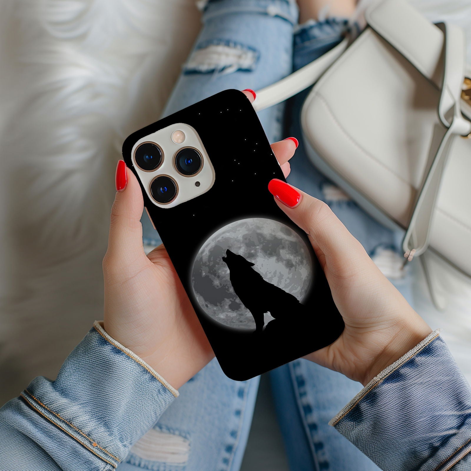 Wolf Moon Magsafe iPhone Case - Techy Treasures -  