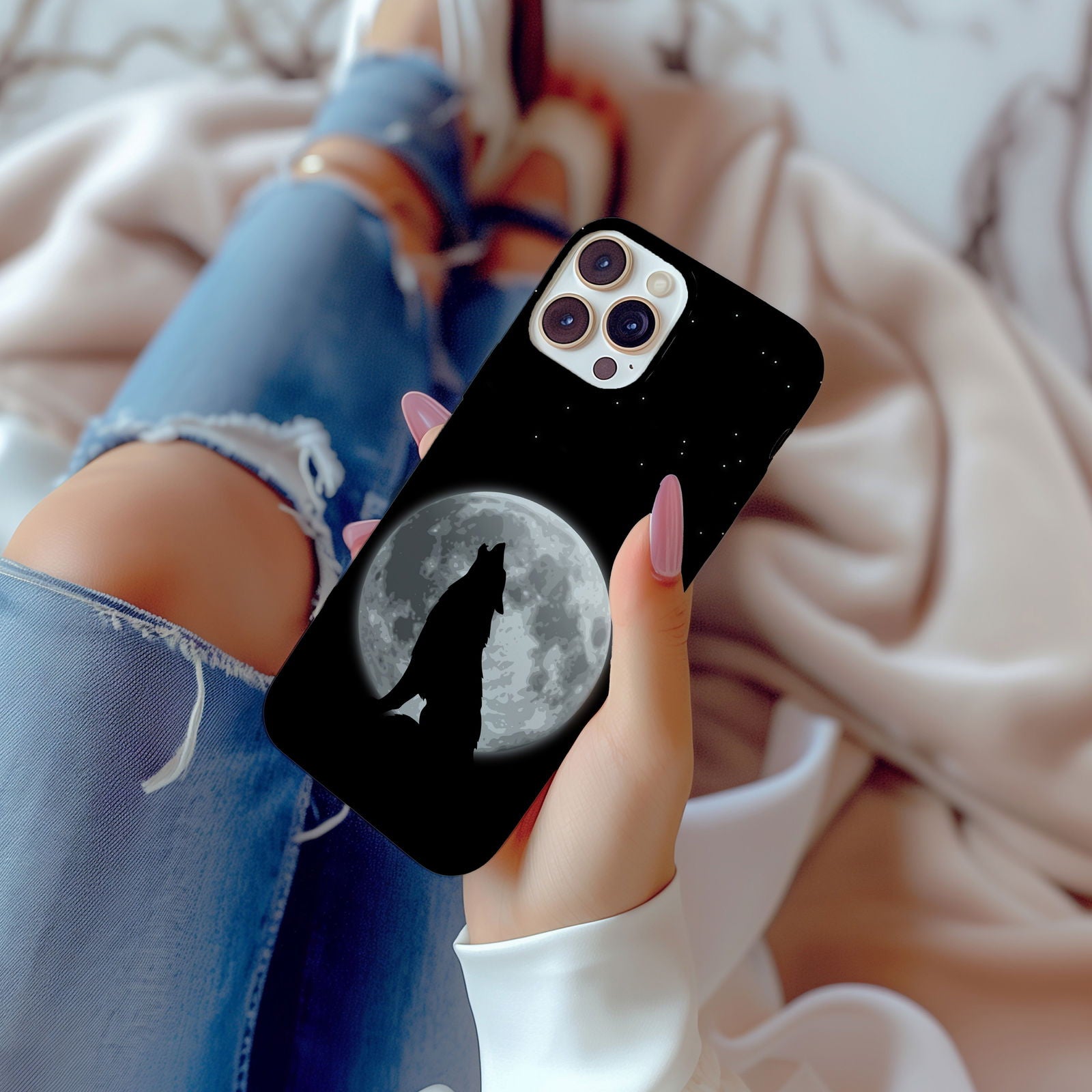 Wolf Moon Magsafe iPhone Case - Techy Treasures -  